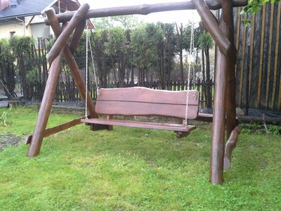 Hojdačka alebo iný záhradný výrobok z dreva - realizácia 1